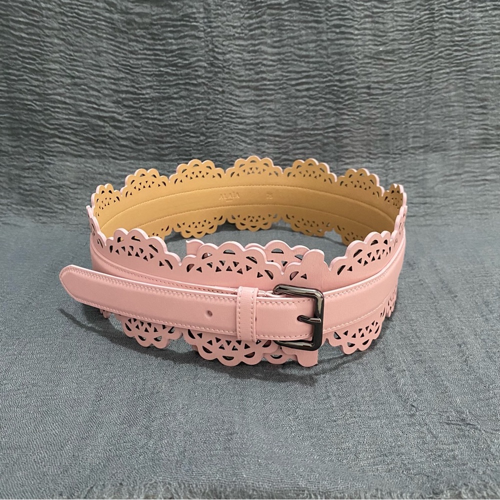 Alaïa Pink Laser-Cut Scalloped Leather Waist Belt